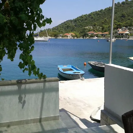 Sunny Octopus Apartman Prozura