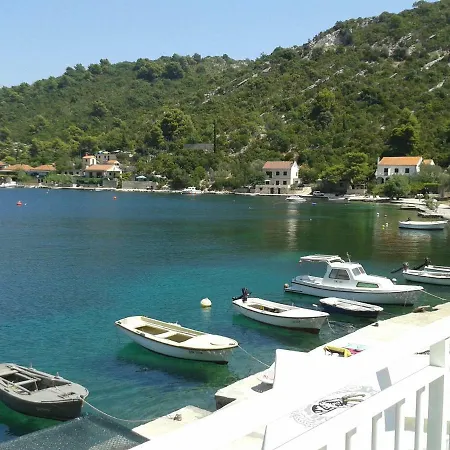 Sunny Octopus Διαμέρισμα *